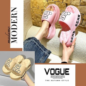 SQShop น่ารักมาก รองเท้าแตะแฟชั่นสุดแบ๊ว ดีไซน์ออกมาได้ตะมุตะมิมาก พื้นเป็นฟิลหนังดูดีหรูหราสุดๆ ลายสกรีนหมีก็เข้ากับรองเท้ามาก วัสดุเป็นยางทนทานใช้งานยาวๆ รีบกดเลย