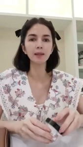 เซต แป้งแม่โบ + กันแดดแม่โบว์ วีด้า เนื้อแมทรองพื้น SPF50 PA+++ คุมมัน กันน้ำ ติดทน