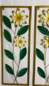 Walldecor Berkah Hiasan Dinding Besi 85x31 Model Bunga Matahari Frame Metal Gold Dekorasi Gantung