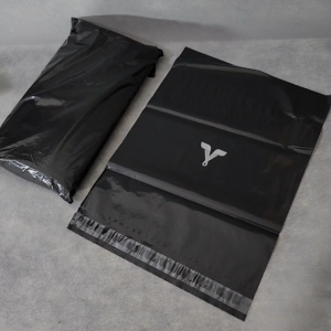 POLYMAILER SF HITAM 25x40 ISI 100 LEMBAR / Poly Amplop Lem Seal Black Color GLOSSY Plastik Packing