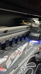 Striping UV Transparan R15V3 Motif Medusa Viral Stiker Striping R15V3 Variasi Medusa Racing Viral - SR15V3-UV - GSI