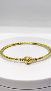 MJ Jewellery 375/9K Gold Love Lock Bangle P1