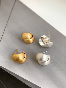 YOKO Anting Wanita Anti karat dan Anti Luntur Anting Wanita Bentuk Sabit Emas Polos Dewasa Asli Anting Tusuk Korea Style E1-14