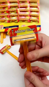 Klik-Beli PROMO SPECIAL ISI 12 PCS Alat Razor Mister Cukur 2 Mata Pisau Kuning Genggam Panjang Cukuran Kumis Jenggot