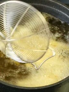 16/20In Serok Bolong Stainless 丨Saringan Tirisan Gorengan丨Saringan Plat丨Serokan Penggorengan