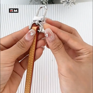 【High Quality Version】Bag Buckle Accessories Bag Straps And Shoulder Straps No Need To Disassemble And No Need To Sew Replaceable Metal Buckle Strap Hook Buckle