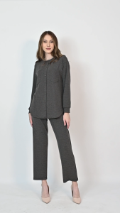 Kaos Nyaman & Tahan Lama: Pilihan Terbaik Untuk Kaos Crewneck Wanita