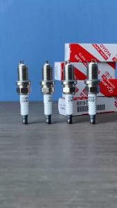 Bugi Đánh Lửa Xe JOLIE LANCER OUTLANDER PAJERO TRITON...Hàng Denso Chân Than 90919-T1002 (MÃ:K16R-U )