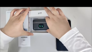 ไมค์ไร้สายไมค์ลอยmicrophoneมาพร้อมกับถังชาร์จไฟความทนทานที่ยาวนานเป็นพิเศษสำหรับการถ่ายทอดสดกลางแจ้ง