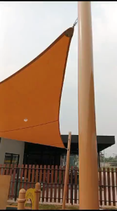Tenda Membrane Segitiga Awning Taman Camping Outdoor Bahan PVC 410 GSM Ukuran Custom Per meter persegi