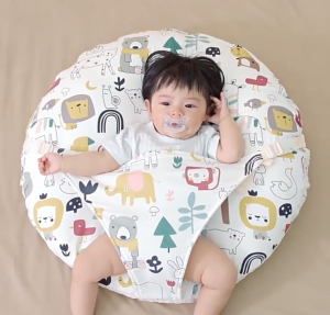 Newborn Baby Anti-spitting Milk Pillow 15 Slope Feeding Master Cushion Detachable Belt