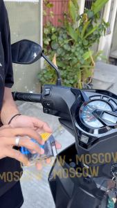 COVER TUTUP CAP MASTER REM MERK MOSCOW ORIGINAL YAMAHA F1ZR VEGA JUPITER FULL CNC AKSESORIS VARIASI MOTOR HONDA YAMAHA TUTUP MINYAK REM ATAS MOTOR BAHAN ALUMINIUM COVER TUTUP MINYAK MOTOR CNC