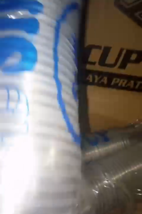 Gelas Plastik 14oz DATAR: Praktis Serbaguna untuk Minuman Dingin