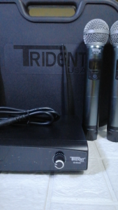 Trident X2-BLACK Dual Uhf wireless Microphone system design with 30 Selectable Frequency sets