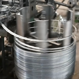 Razor Wire 6M Barbed Wire Fence Hot Dipped Galvanized Steel Roll Cage Anti-theft Anti-Climbing Anti-scaling Fence