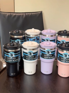 แก้วเก็บความเย็น 900ml.  แก้วสแตนเลส แก้วน้ำ  แก้วพร้อมหลอดม่ีฝาอย่างดี