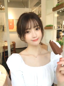 HOTหน้าม้าซีทรู สไตล์เกาหลี (พร้อมส่ง)