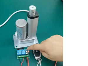 1000 m Switch Remote Control Universal 433MHZ 2 Way Forward and Reverse 2KW DC 6-30V 10A IP65