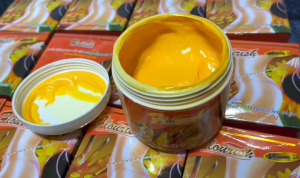 Kem gừng tan mỡ bụng Thái Lan Flourish (Hũ 500ml)