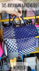 Tas Anyaman Premium Handmade Model Tas Selempang 2 Warna Blue Silver - Tutup Magnet Size S