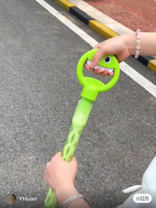 เป่าฟอง ไม้เป่าฟอง ของเล่นฟองสบู่ พร้อมส่ง ของเล่นเป่าฟอง มีน้ำยาให้10ซอง ราคาถูก สำหรับงานปาร์ตี้