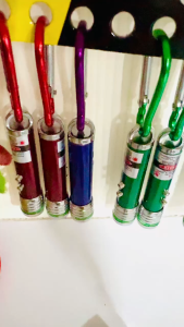 GANTUNGAN LAMPU LASER POLOS ISI 12PCS GANTUNGAN KUNCI LED