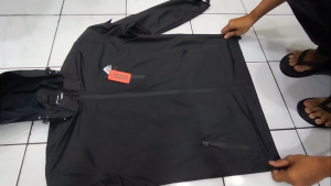 Jaket Parasut Outdoor Anti Air Anti Angin Premium Pria Wanita Gunung Waterproof Windproof Unologics