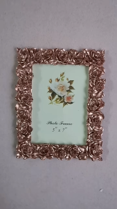 Bingkai Foto Romantic Rose Blossom: Desain Romantis untuk Moment Khusus