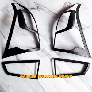Garnish Belakang Avanza Cover Lampu Belakang Mobil Grand Avanza Xenia 2015 - 2018 Hitam Premium