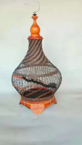 Sangkar Perkutut Rangka Besi Anyaman Sintetis Motif Kendi