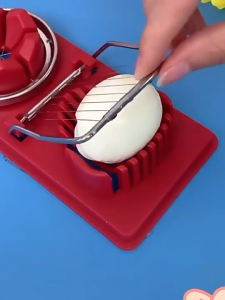 2 IN 1 Egg Slicer Multipurpose Egg Slicer for Hard Boiled Eggs Strawberry Soft Fruit Kitchen Tools Egg Slicer