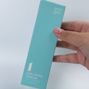 Small Steps Skin: Daily Gentle Cleanser (Vitamin C + Niacinamide)