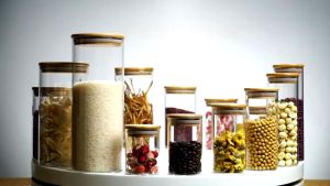 Toples Kaca Kotak Makanan Penutup Kayu Bulat: Desain Simpel & Aesthetic