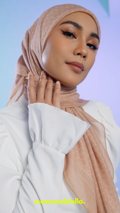 MOONANDSTELLA BAE CHIC PLAIN | TUDUNG BAWAL | BIDANG 45 DGN 20 WARNA | BAWAL MURAH |