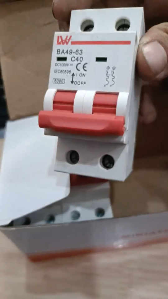 MCB DC 2P 1000VDC 16-63-125A Attomat dùng cho năng lượng mặt trời solar