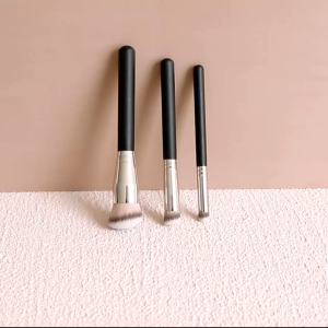 Soft Smooth Makeup Brushes 170 270 370 Flawless Classic Foundation Concealer Brush Angled Round