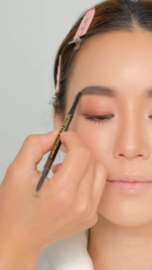 Merrezca Perfect Brow Pencil ดินสอเขียนคิ้วหัวเล็กมากสุดถึง 1.5 mm. เส้นบางคมชัด