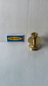 TEMPAT DUDUKAN LILIN WARNA EMAS DARI TEMBAGA BRASS  LEBAR  2INCH ANTI TERBAKAR   CHINESE SEMBAHYANG PERLENGKAPAN  BERKUALITAS