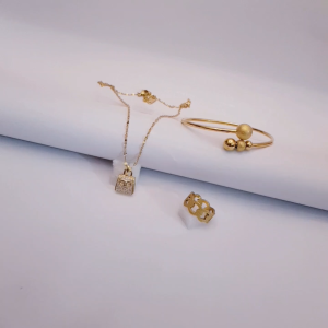 Set Perhiasan Titanium Wanita Gold Anti Karat Xds76