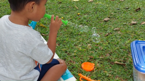 Gel Bubble: Mainan Edukatif & Anak Outdoor