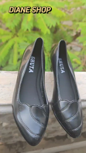 Womens pointed-toe black shoes fashionable student black shoes rubber non-slip 5CM high-heeled black shoes slip-on office work black shoes waterproof outdoor fashion black shoes 090523