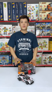 xe ô tô điều khiển từ xa tốc độ cao bánh cao su mềm vỏ mica cao cấp pin sạc- O8[Hỏa Tốc HCM]