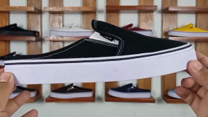 Sandal Selop Bustong Kulit Pria Terbaru Flat Kasual Import Murah Karet Lentur Tidak Licin Keren Gaul