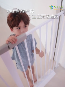 【SHS】Kids barrier Baby Safety Gate pagar bayi Pagar Baby Safety Gate Premium Auto Lock Baby Stair Gate Pet Gate Dog Gate Baby fence child Stair fence Fit Various Size Adjustable Guard Gate protective safety staircase child guardrail