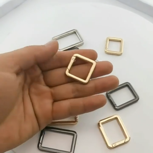 Bộ 2 Móc Gắn Dây Túi Xách Hình Vuông RQN2562 - REQUANE