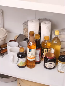 (นำเข้าจากญี่ปุ่น) ชั้นวางของใต้ซิงค์ ปรับระดับได้ ในครัว ในห้องน้ำ งานญี่ปุ่น มินิมอล ชั้นเก็บของอเนกประสงค์ แข็งแรง (XXRLW02)