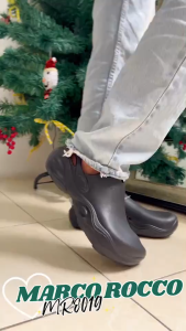 Marco Rocco รองเท้าแตะผู้ชาย รองเท้าหัวโต แฟชั่นฤดูร้อนสำหรับผู้ ทนต่อการสึกหรอ กันลื่น ส้นหนา 5 ซม พื้นนุ่มมาก MR8019