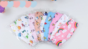 [In Stock] 0-12 Years Kid Mask KF94 50pcs 3D Face Mask For Kids Cartoon Kids Baby Disposable Face Mask 4ply Breathable Protective Mask Duckbill 3D Butterfly Independent Packaging Mask 独立包装男孩女孩口罩