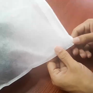 【BHQ&HOME】ถุงห่อผลไม้ 100ชิ้น 20*30CM ถุงห่อฝรั่ง ปกป้องต้นไม้ผลไม้ของคุณ