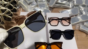 Korean Oversized Square Fashion Sunglasses for Women Sun Protection